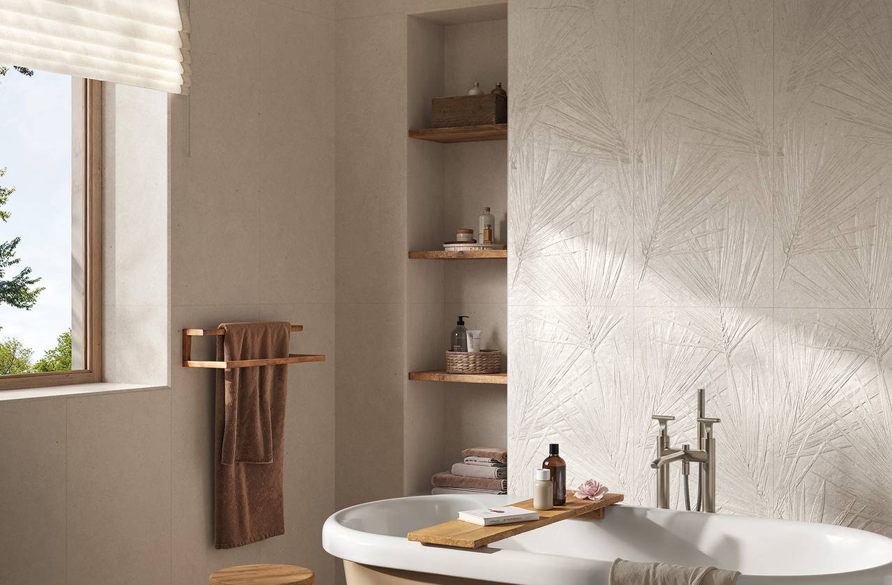 Image d'ambiance Salle de bain, réalisée avec des carreaux de la collection : MATERIA PURA porcelain tiles – Blanc, Beige