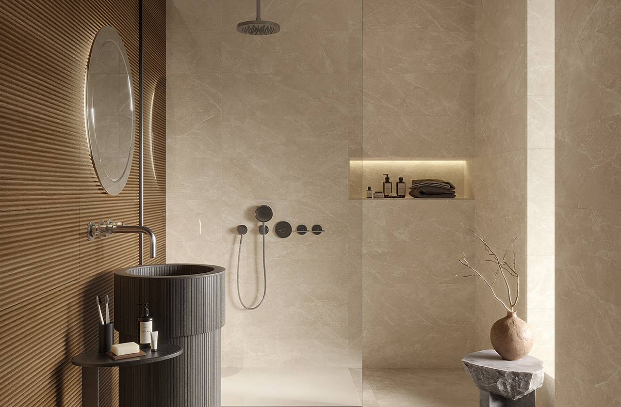 Image d'ambiance Salle de bain, réalisée avec des carreaux de la collection : OLTRE IL MARMO – Beige, Marron