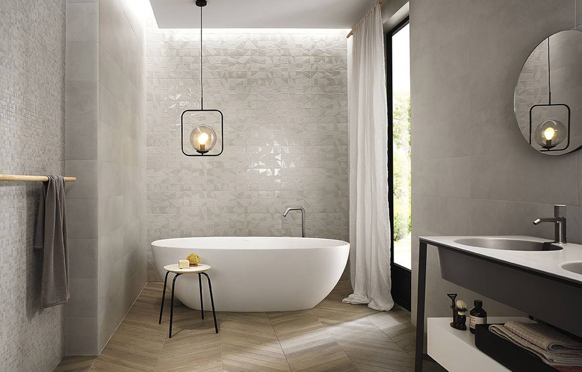 Immagine ambiente Bagno, realizzato con piastrelle della collezione: MAT&MORE - Grigio, Bianco, Beige