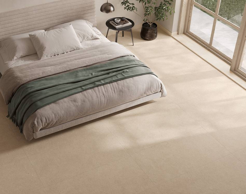 Image d'ambiance Maison, réalisée avec des carreaux de la collection : MATERIA PURA porcelain tiles – Beige