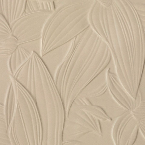 Piastrella decorata con fiori lucidi in rilievo tono su tono su fondo bianco, pattern floreale elegante e moderno.