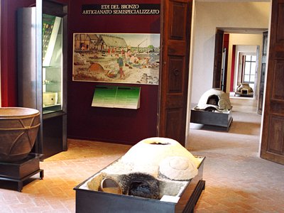 
                                                                         Castello di Spezzano: museo della ceramica