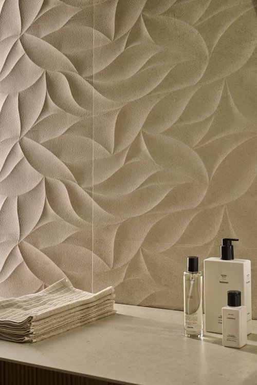 Immagine ambiente , realizzato con piastrelle della collezione: OLTRE LA PIETRA - Beige