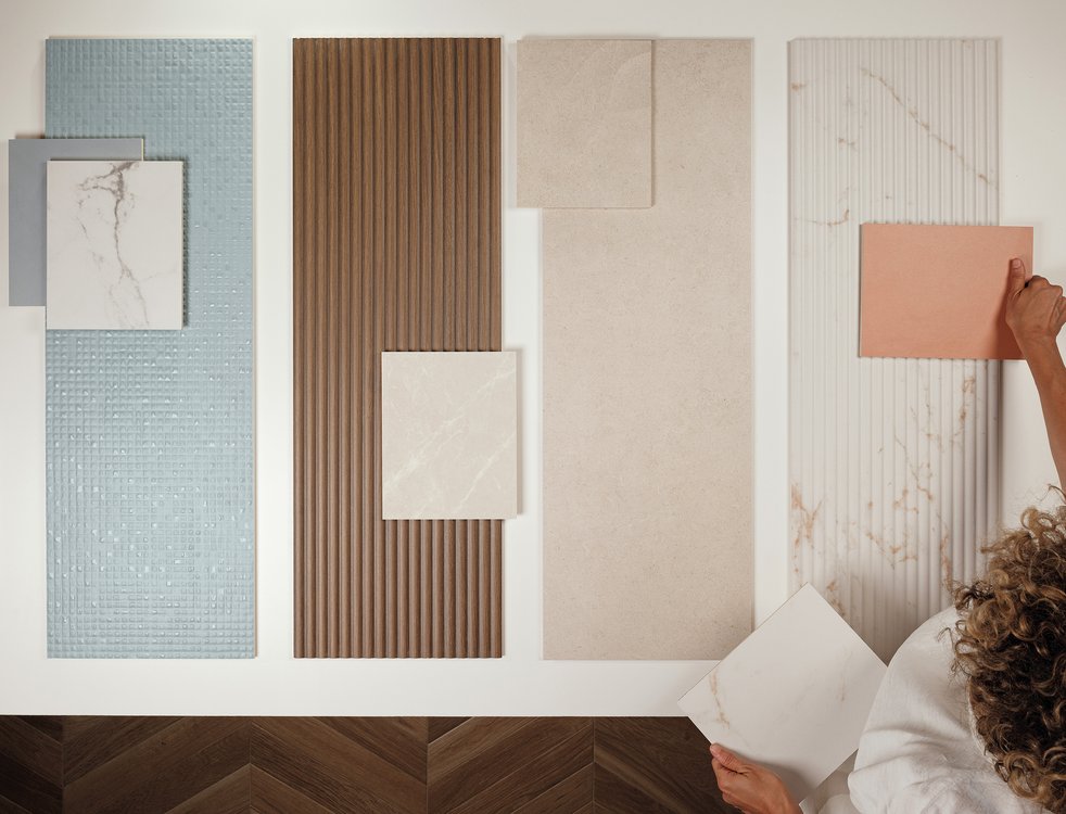 Immagine ambiente , realizzato con piastrelle della collezione: OLTRE IL MARMO - Beige, Bianco