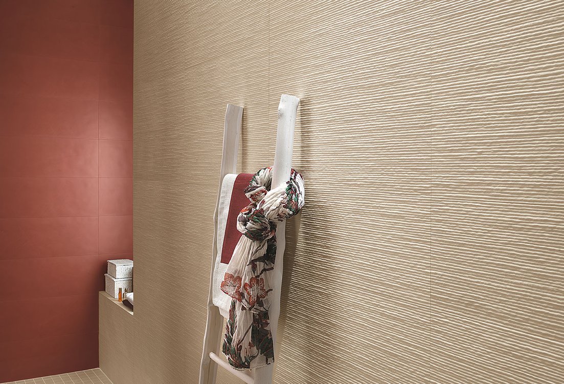 Immagine ambiente , realizzato con piastrelle della collezione: COLOR LINE - Rosso-Rosa, Beige