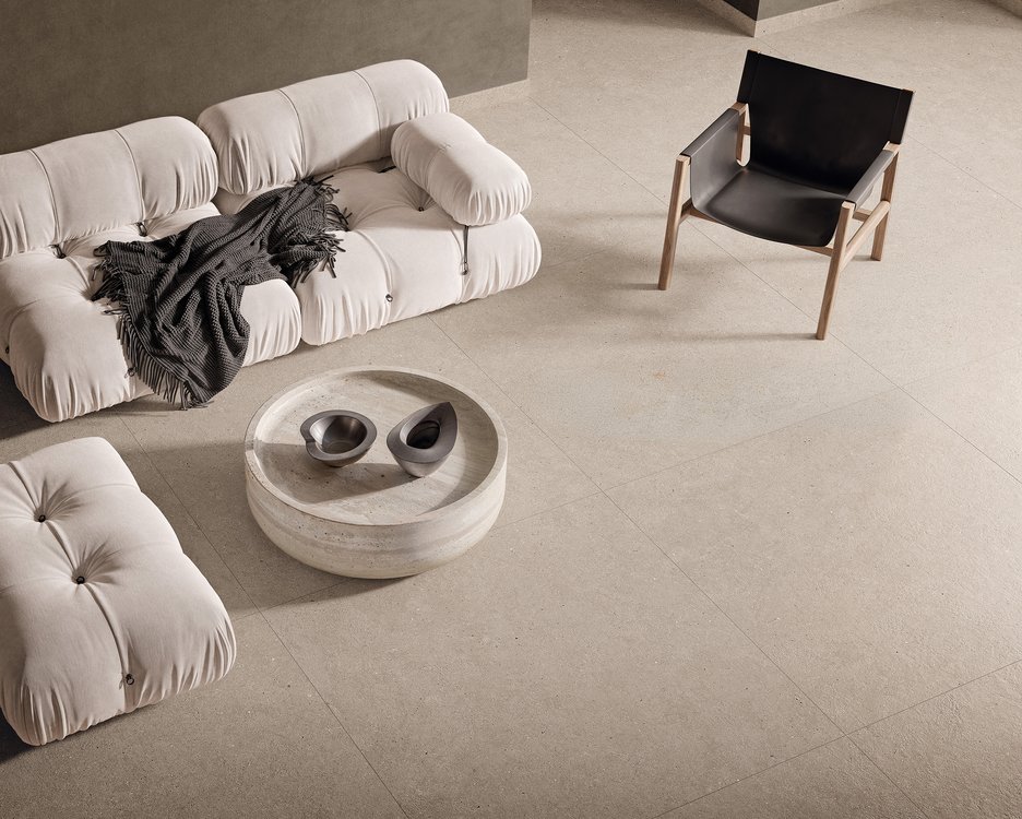 Room view House, created with tiles from the collection: MATERIA PURA porcelain tiles – Grey