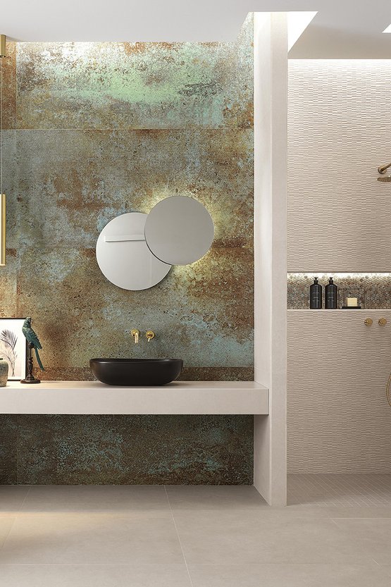 Image d'ambiance Salle de bain, réalisée avec des carreaux de la collection : SHEER – Gris, Blanc, Vert SHEER